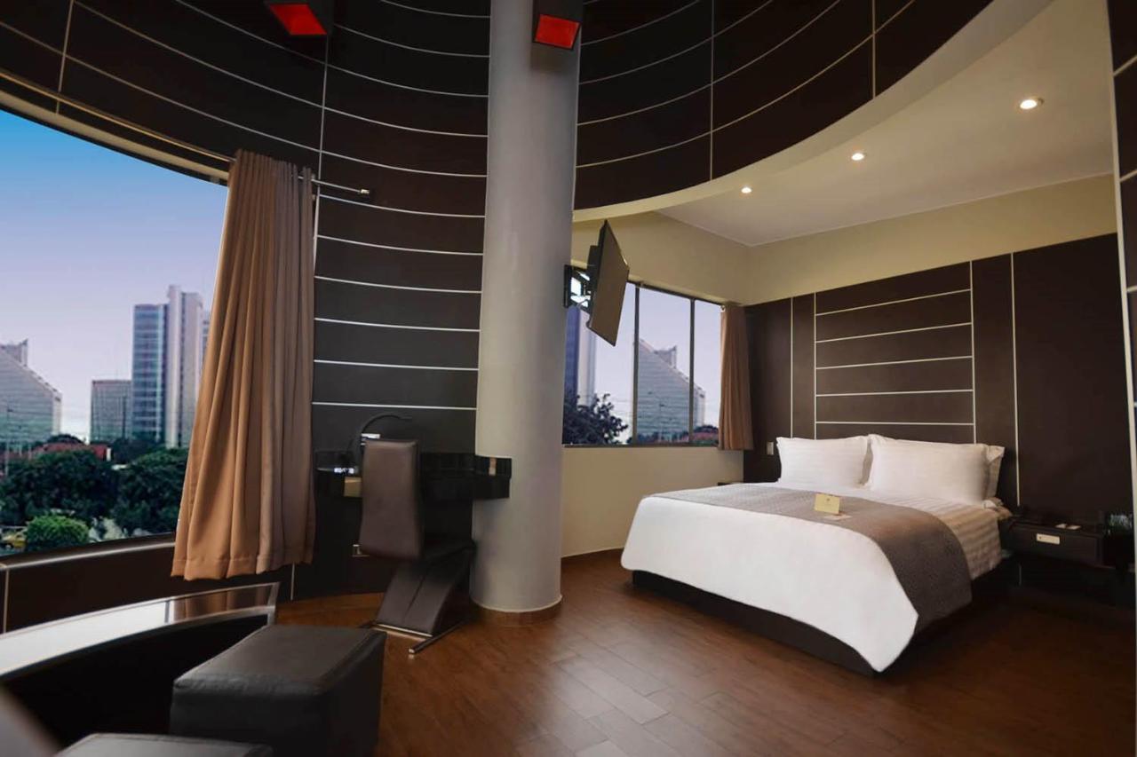 Qp Hotels Lima Exterior photo